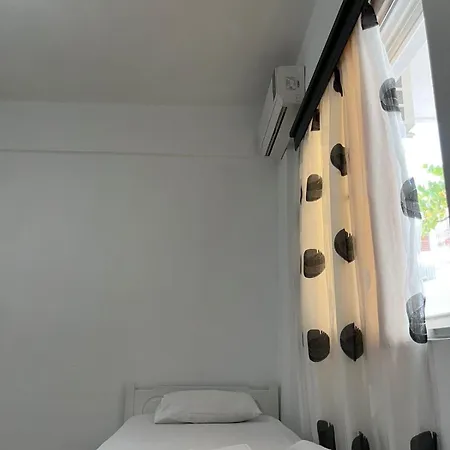 Near Apartman