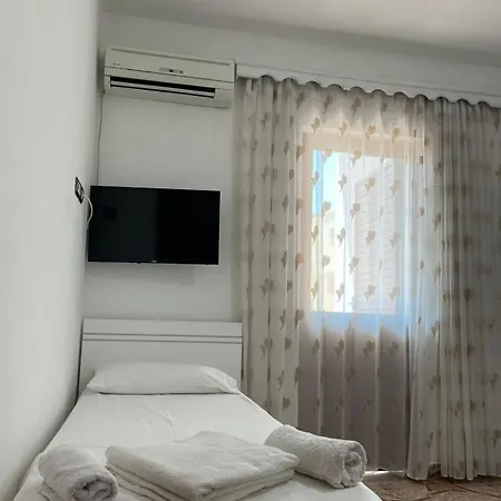 Near ساراندا